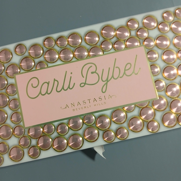 Anastasia Beverly Hills Other - Anastasia Beverly Hills Carli Bybel Pink and Gold Palette